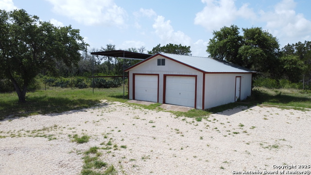 Listing photo id 19 for 233 County Road 340