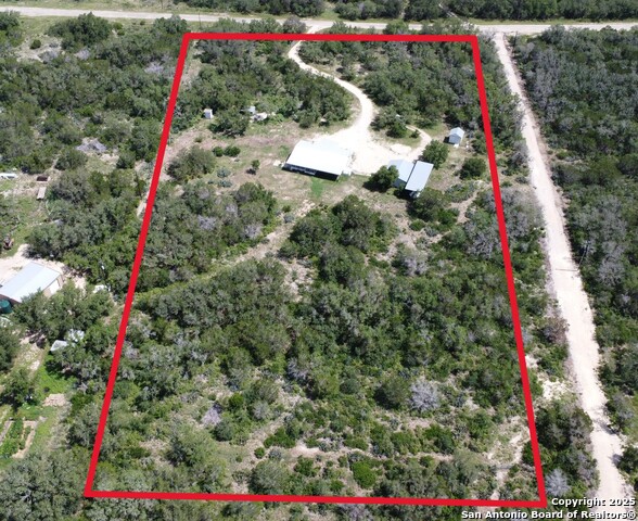 Listing photo id 22 for 233 County Road 340