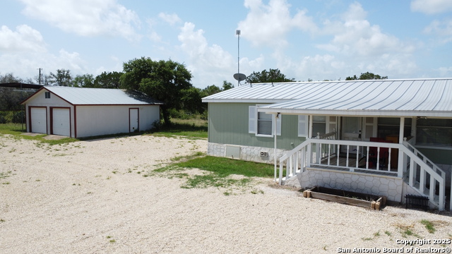 Listing photo id 1 for 233 County Road 340