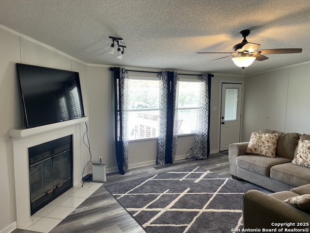 Listing photo id 3 for 233 County Road 340