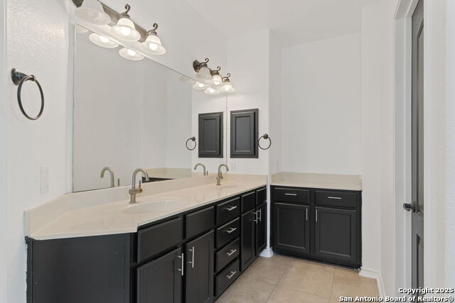 Image 17 of 36 For 23214 Woodlawn