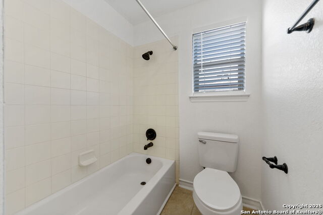 Image 24 of 36 For 23214 Woodlawn