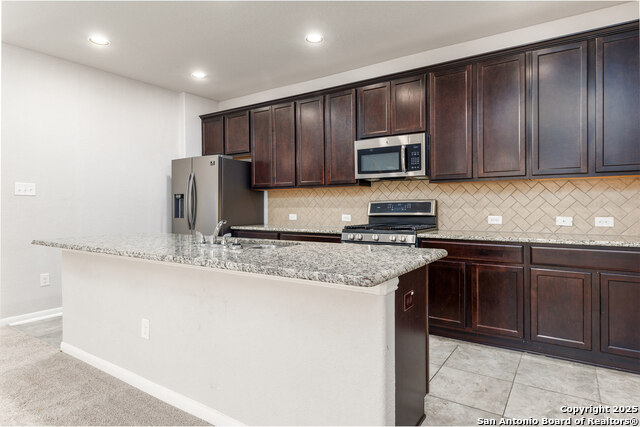 Image 18 of 34 For 9919 Belmore Cove