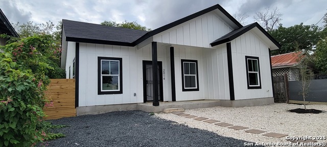 Image 2 of 26 For 2014 Montezuma