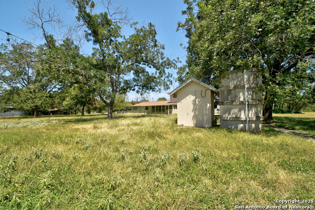 Image 8 of 21 For 6060 Old Camp Bullis Rd