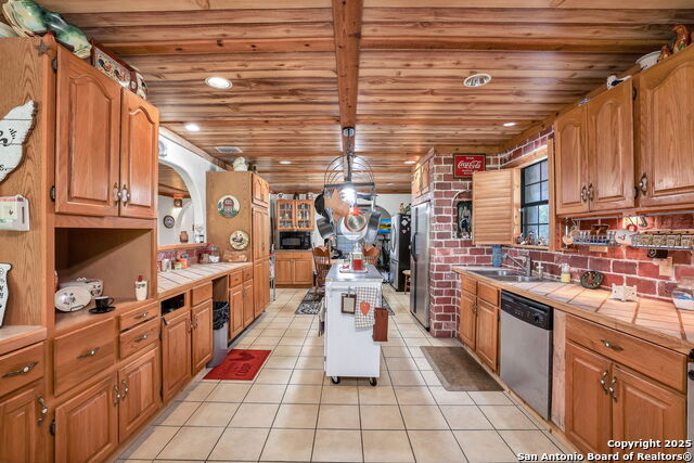Image 12 of 50 For 5215 Fm 1863