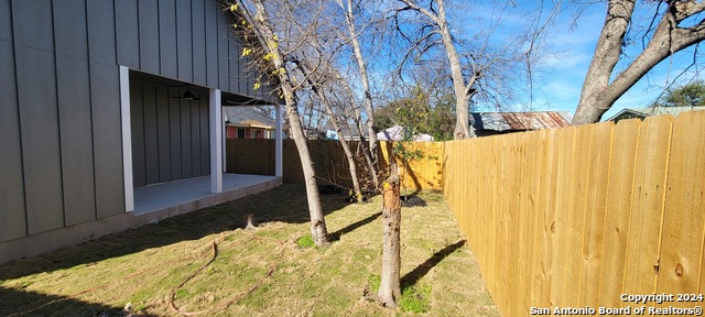 Listing photo id 17 for 338 42nd Sw