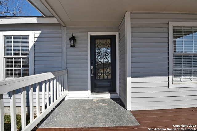 Image 4 of 50 For 623 Clower