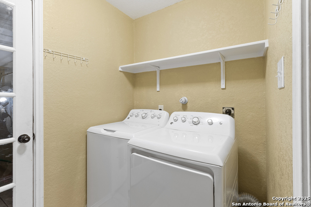 Image 12 of 30 For 9642 Pleasanton Cove