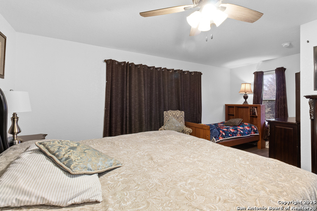 Image 13 of 30 For 9642 Pleasanton Cove