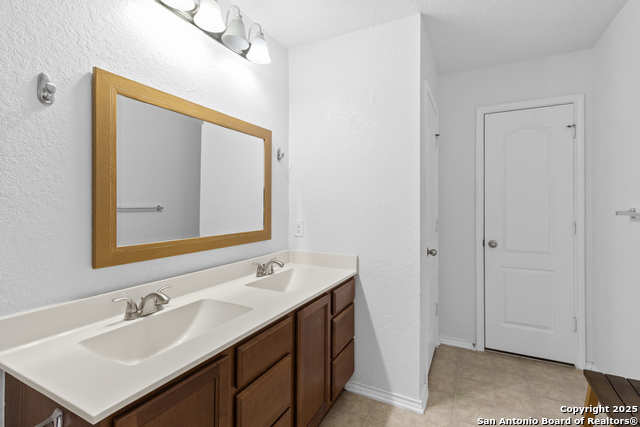 Image 15 of 30 For 9642 Pleasanton Cove