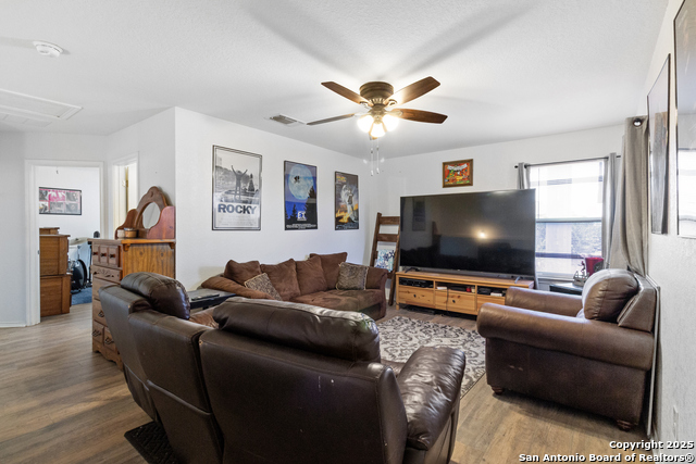 Image 17 of 30 For 9642 Pleasanton Cove