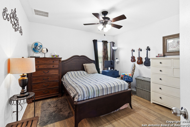 Image 21 of 30 For 9642 Pleasanton Cove