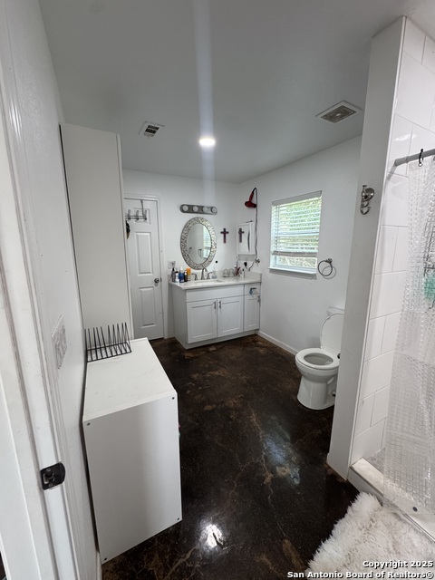 Listing photo id 5 for 854 Live Oak