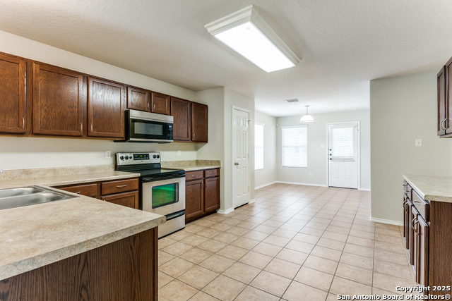 Image 12 of 25 For 16210 Rosebud Vista