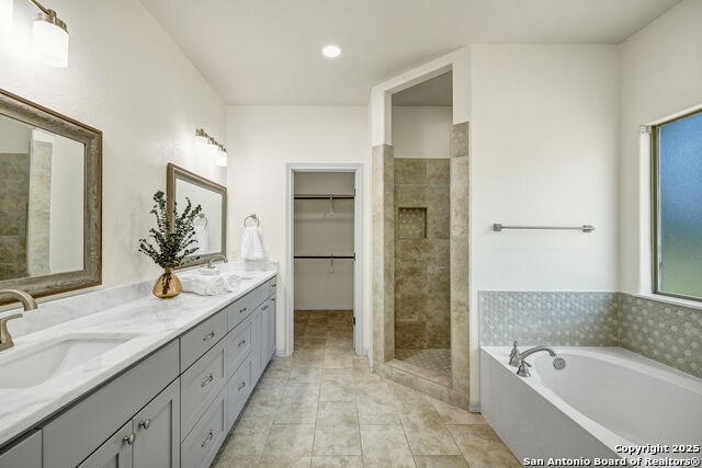 Listing photo id 26 for 913 Long Mdw