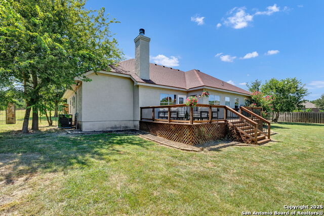 Listing photo id 43 for 913 Long Mdw