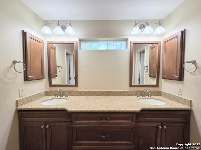 Image 12 of 28 For 8706 Collingwood