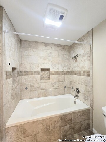 Image 14 of 28 For 8706 Collingwood
