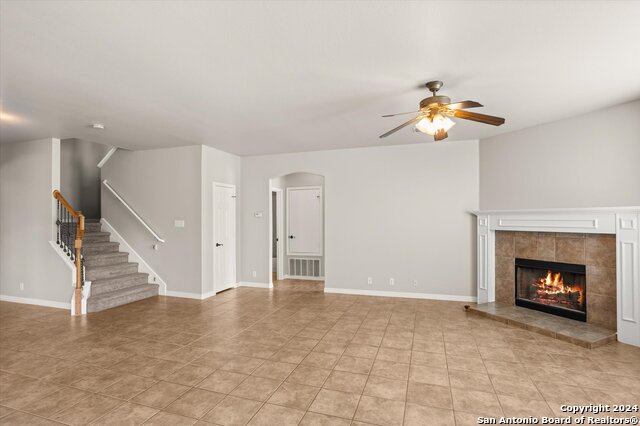 Listing photo id 12 for 128 Sage Cyn