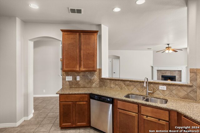 Listing photo id 20 for 128 Sage Cyn