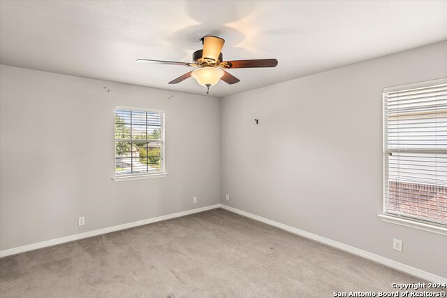Listing photo id 36 for 128 Sage Cyn