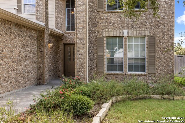 Listing photo id 2 for 128 Sage Cyn