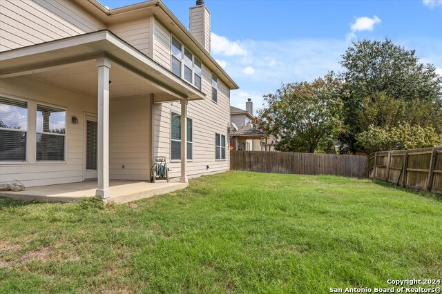 Listing photo id 40 for 128 Sage Cyn