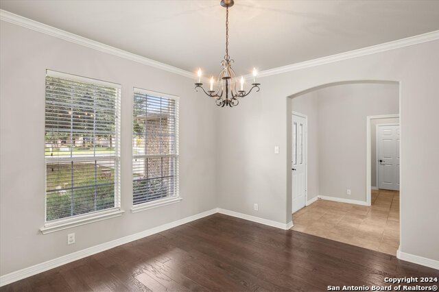 Listing photo id 5 for 128 Sage Cyn