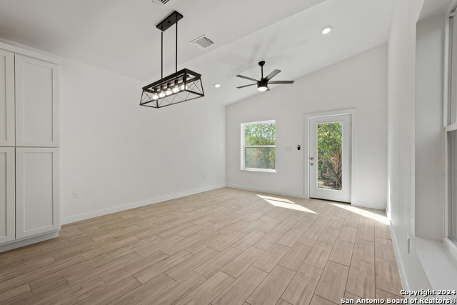 Image 15 of 26 For 212 Cooper St