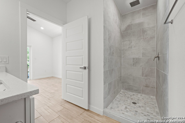 Image 20 of 26 For 212 Cooper St