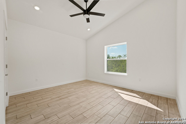 Image 24 of 26 For 212 Cooper St