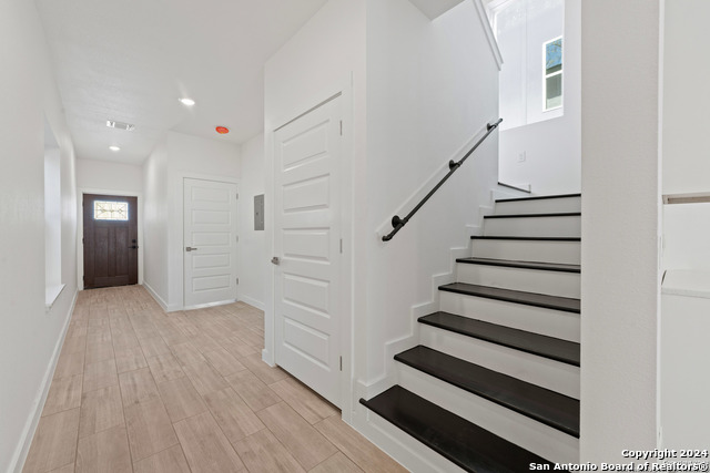 Image 8 of 26 For 212 Cooper St