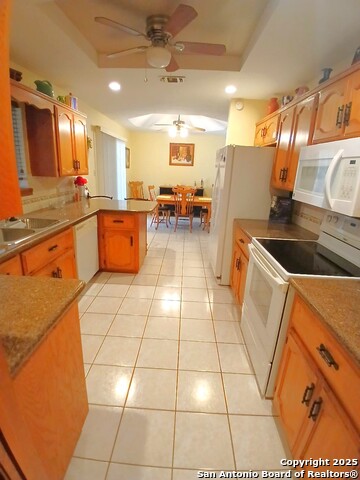 Listing photo id 22 for 7445 Golf Drive