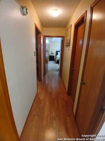 Listing photo id 30 for 7445 Golf Drive