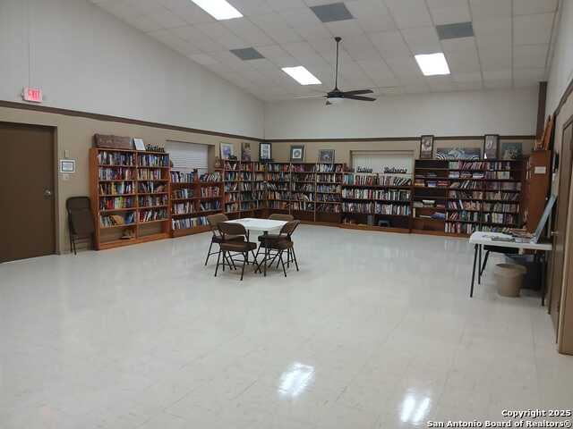 Listing photo id 36 for 7445 Golf Drive