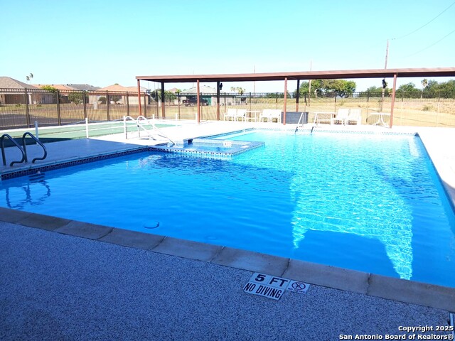 Listing photo id 37 for 7445 Golf Drive