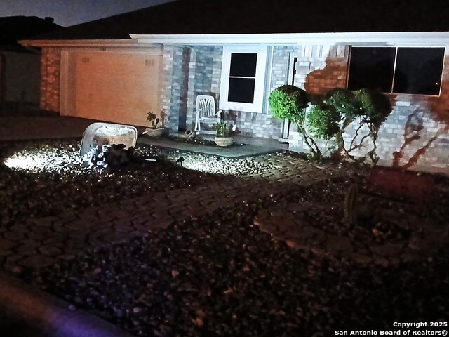 Listing photo id 2 for 7445 Golf Drive
