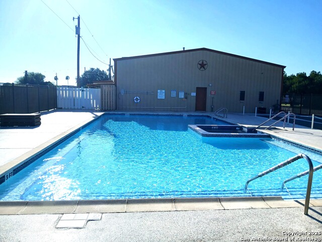 Listing photo id 38 for 7445 Golf Drive