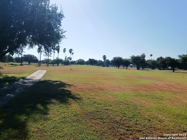 Listing photo id 44 for 7445 Golf Drive