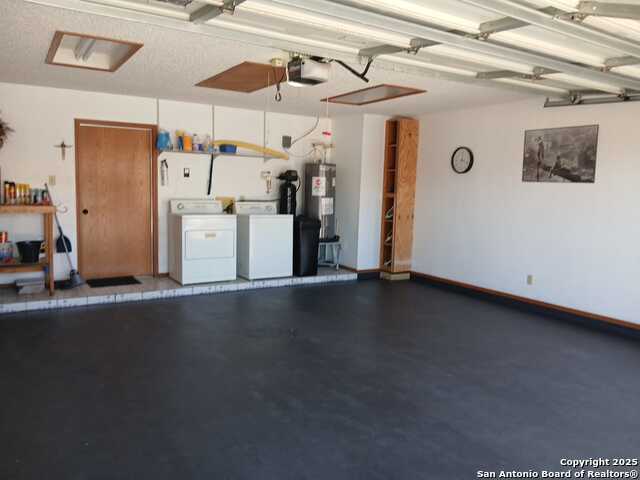 Listing photo id 6 for 7445 Golf Drive