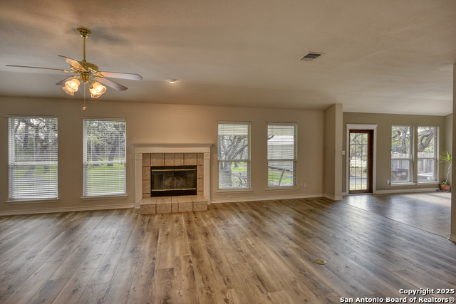Listing photo id 21 for 4200 Havenrock