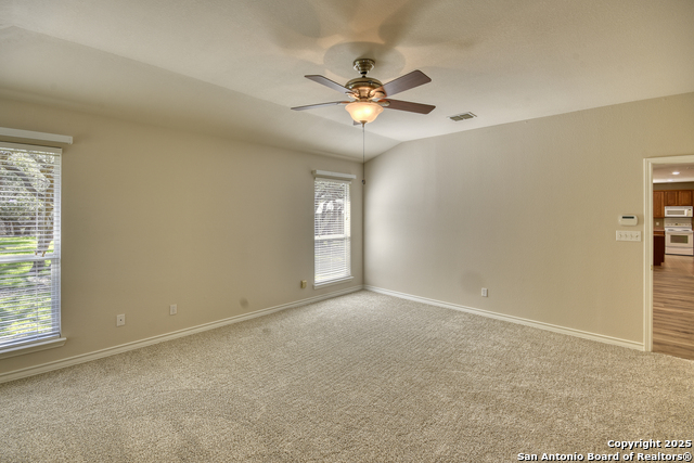Listing photo id 31 for 4200 Havenrock