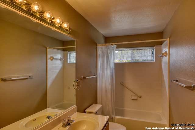 Listing photo id 40 for 4200 Havenrock