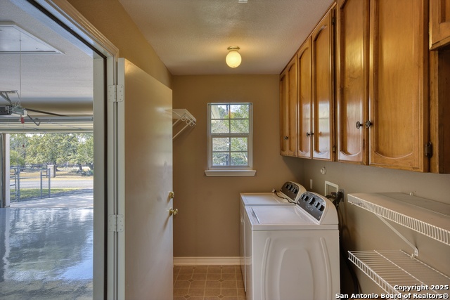 Listing photo id 41 for 4200 Havenrock