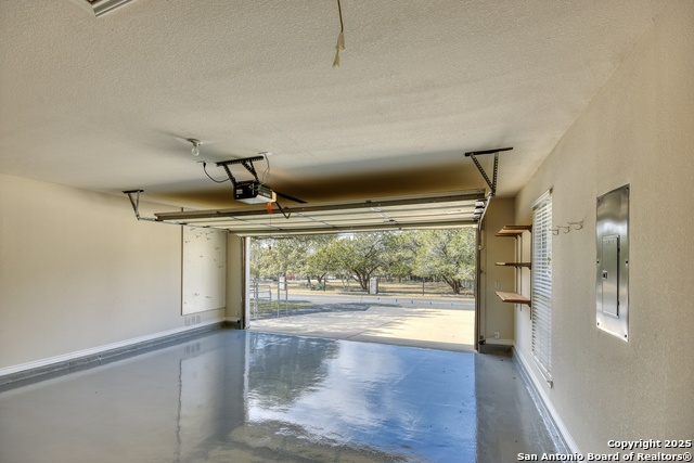 Listing photo id 42 for 4200 Havenrock