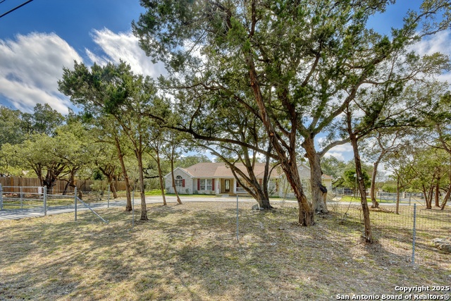 Listing photo id 5 for 4200 Havenrock