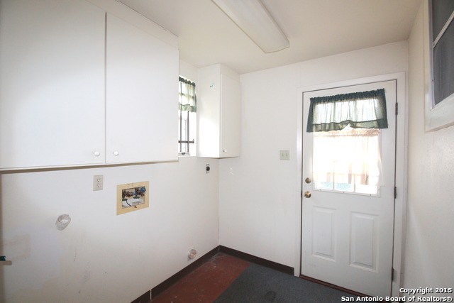 Image 11 of 18 For 702 Byrnes Dr