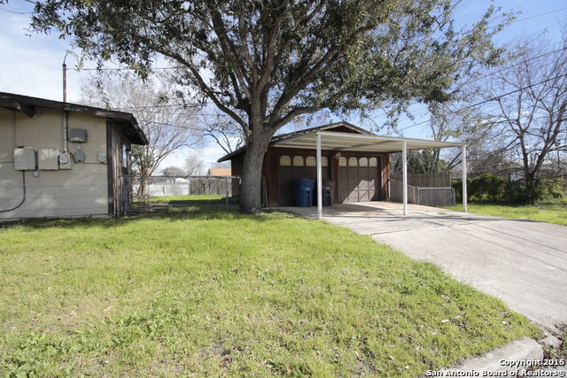 Image 5 of 18 For 702 Byrnes Dr