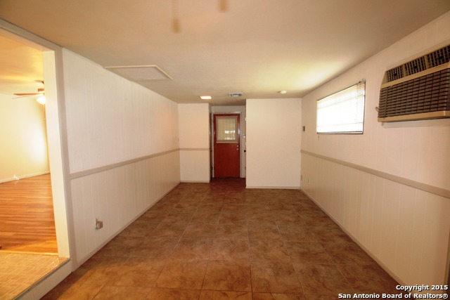 Image 9 of 18 For 702 Byrnes Dr
